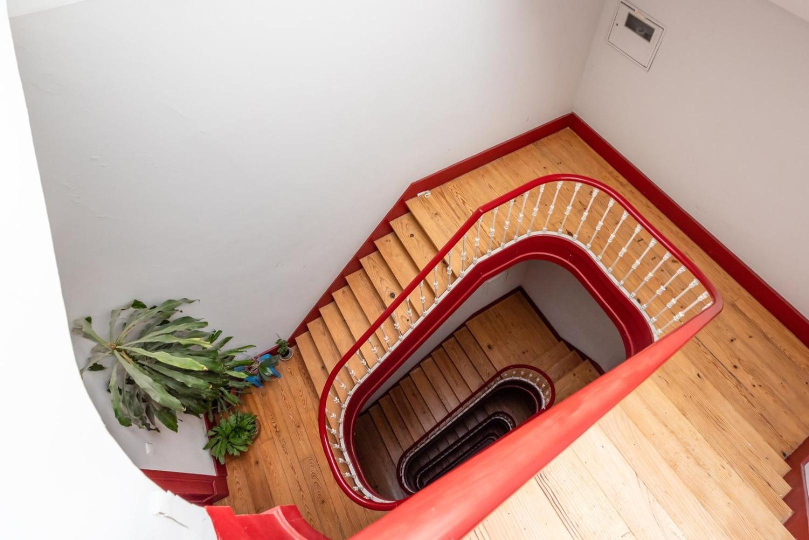 リスボンGuestready - Rare Terrace Apt, Historic Centerアパートメント エクステリア 写真